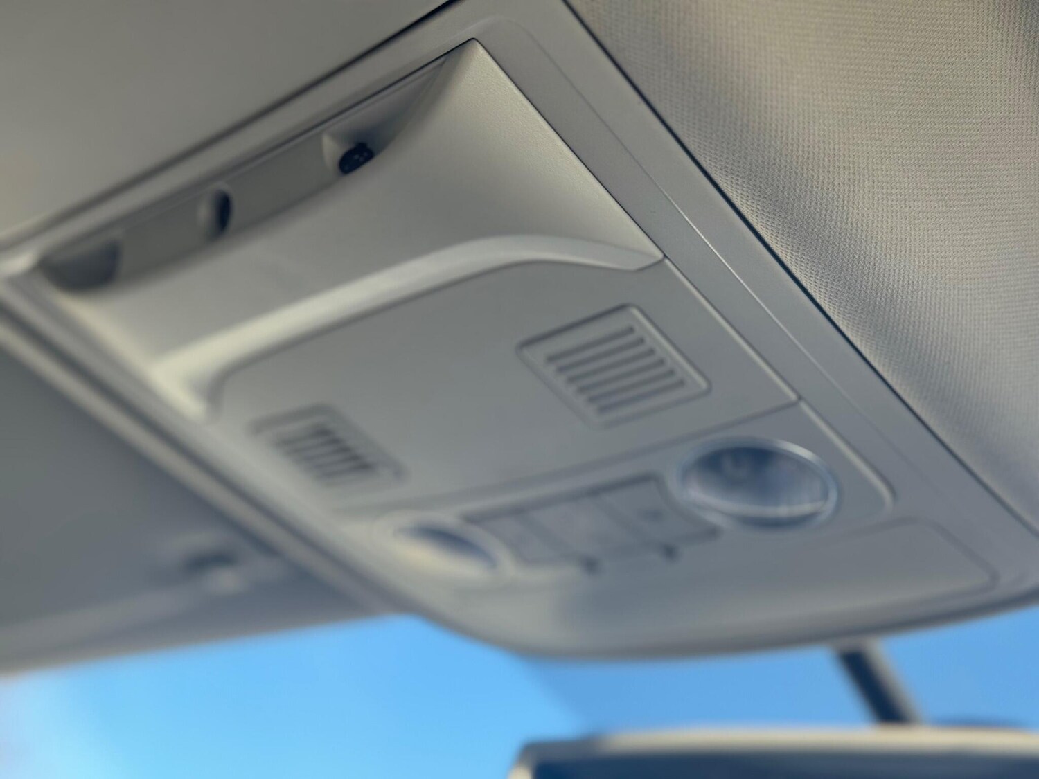 Used Volkswagen Touran 2011 for sale - 76633393: Photo 36