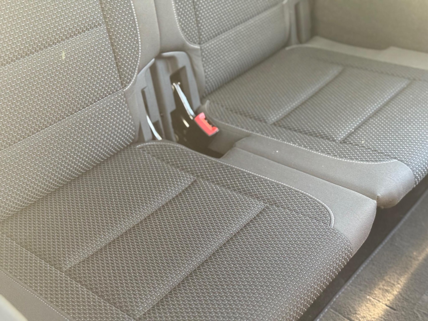 Used Volkswagen Touran 2011 for sale - 76633393: Photo 45