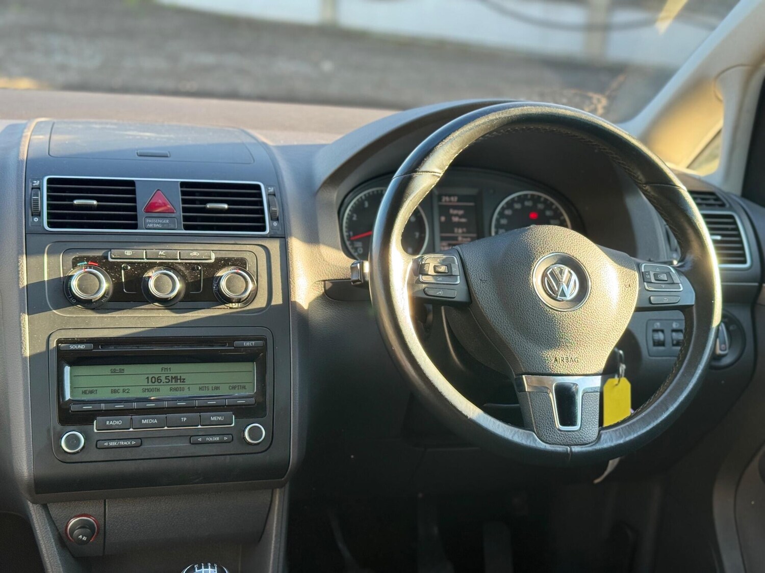 Used Volkswagen Touran 2011 for sale - 76633393: Photo 48