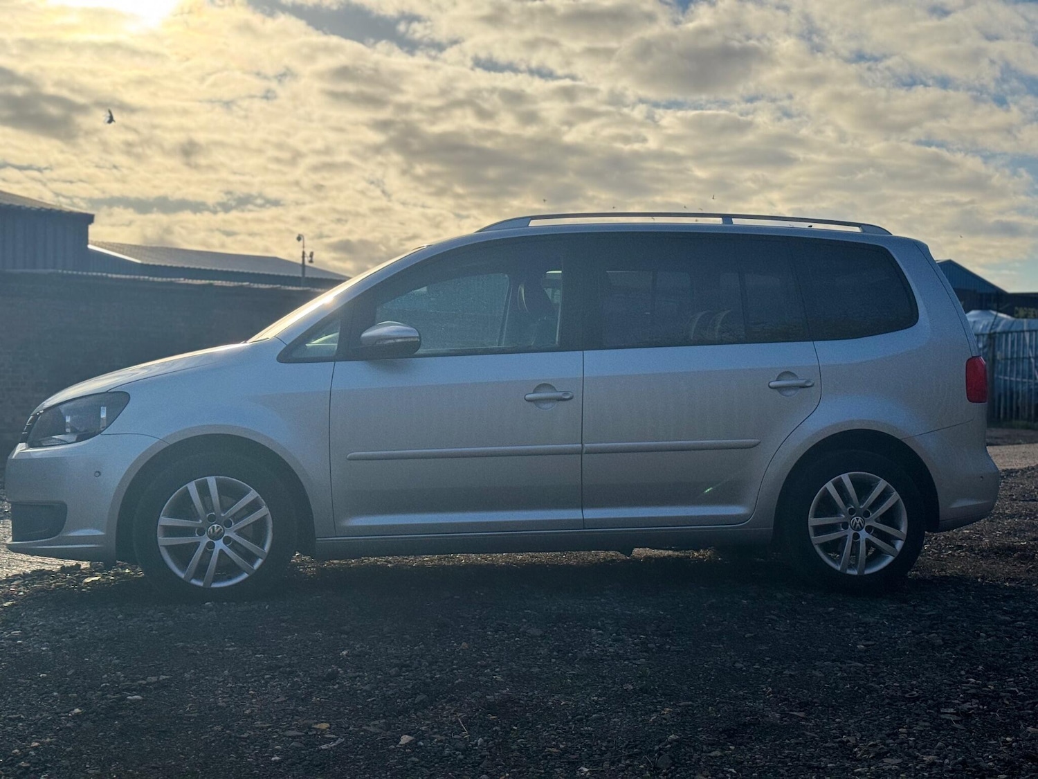Used Volkswagen Touran 2011 for sale - 76633393: Photo 8