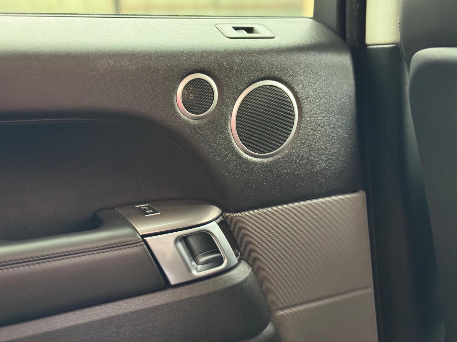 Used Land Rover Range Rover Sport 2017 for sale - 76825005: Photo 26