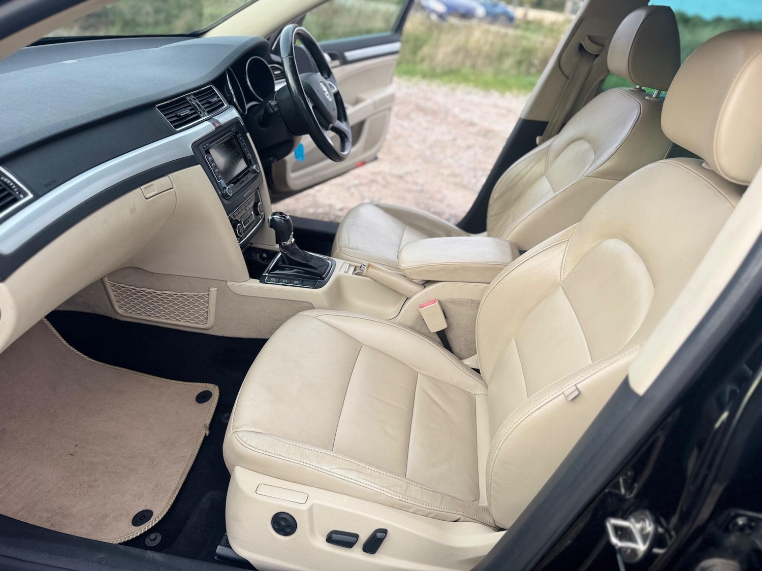 Used Skoda Superb 2014 for sale - 76550433: Photo 37