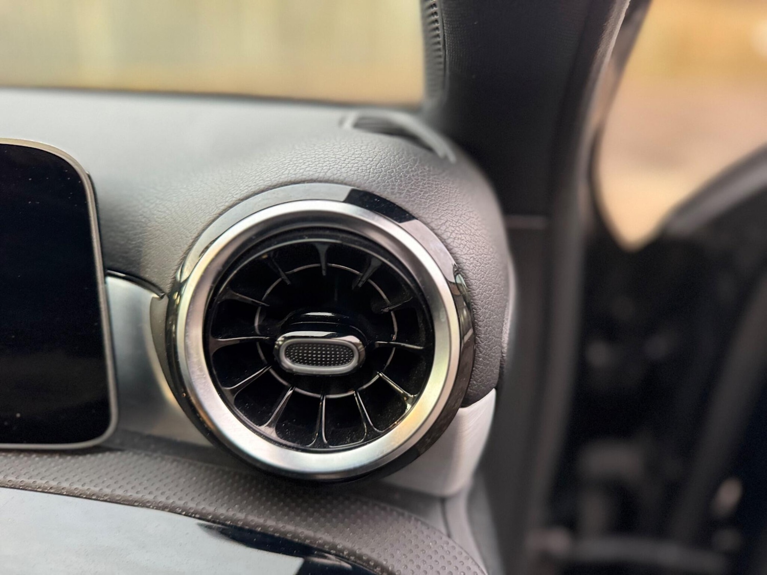 Used Mercedes-Benz A-Class 2019 for sale - 76549824: Photo 25