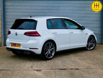 Used Volkswagen Golf 2019 for sale - 78236016: Photo