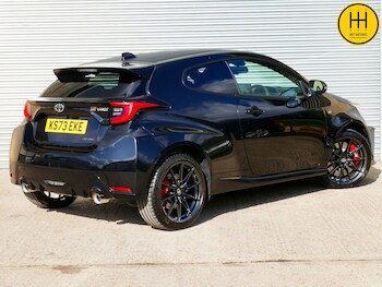 Used Toyota Yaris 2023 for sale - 78327819: Photo