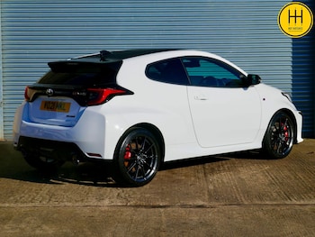 Used Toyota Yaris 2021 for sale - 77307788: Photo