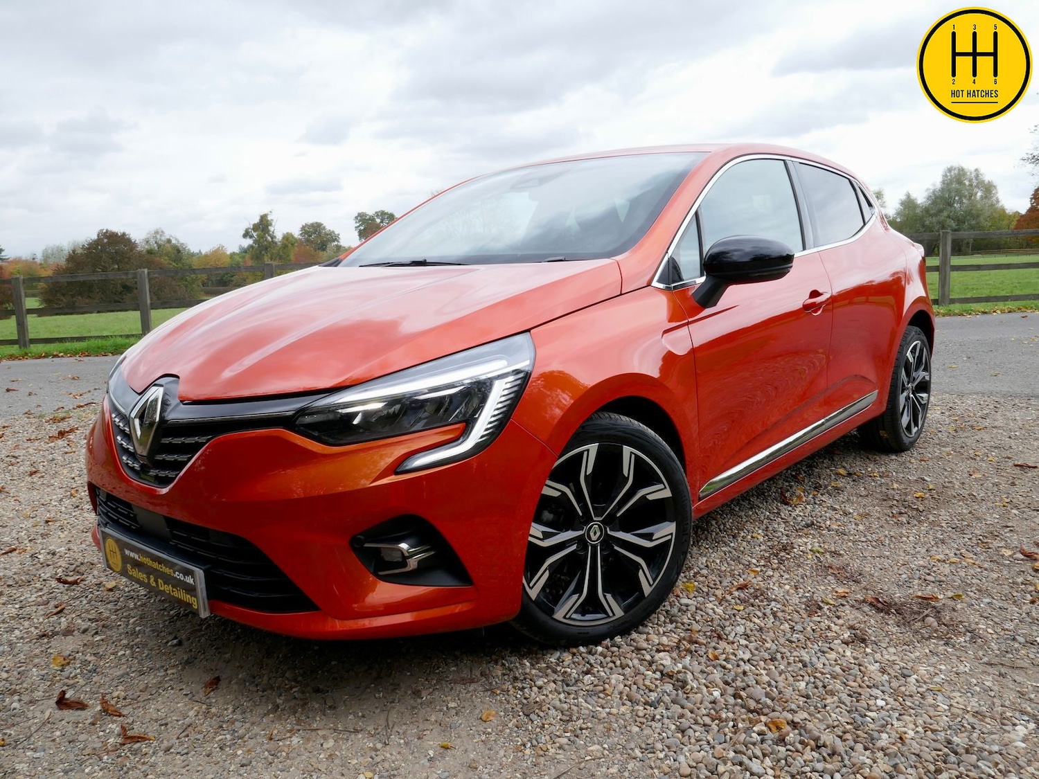 Used Renault Clio 2023 for sale - 76327978: Photo 3