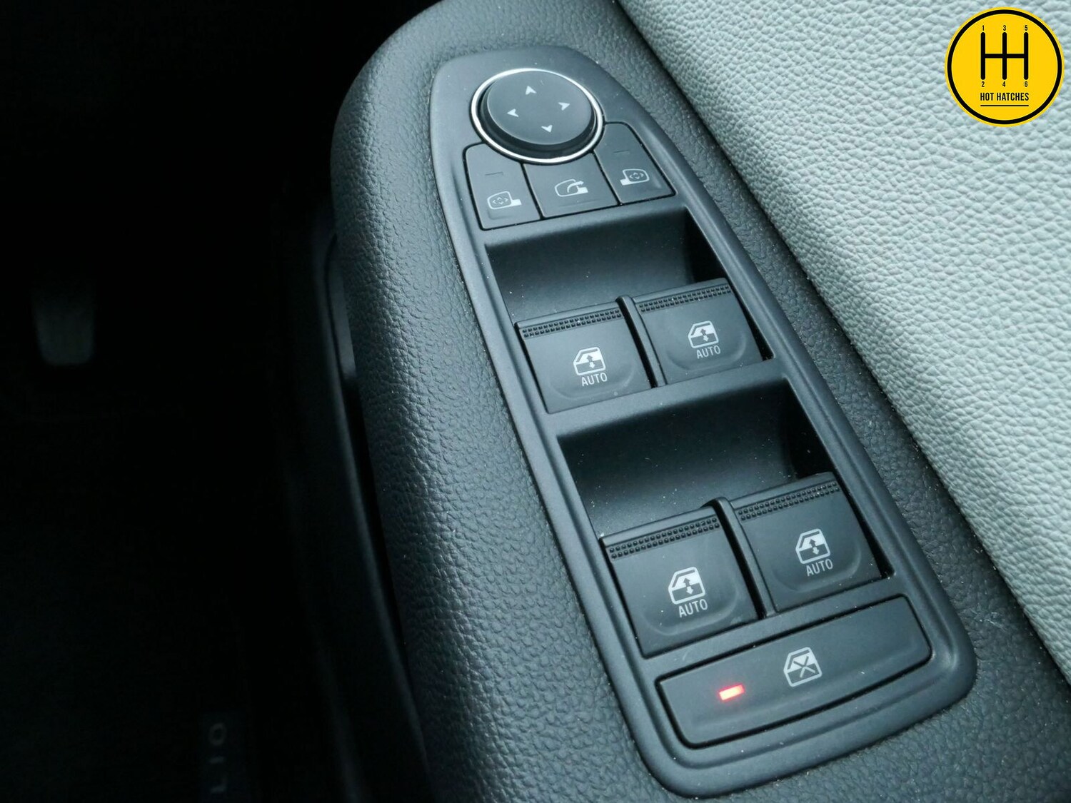 Used Renault Clio 2023 for sale - 76327978: Photo 41