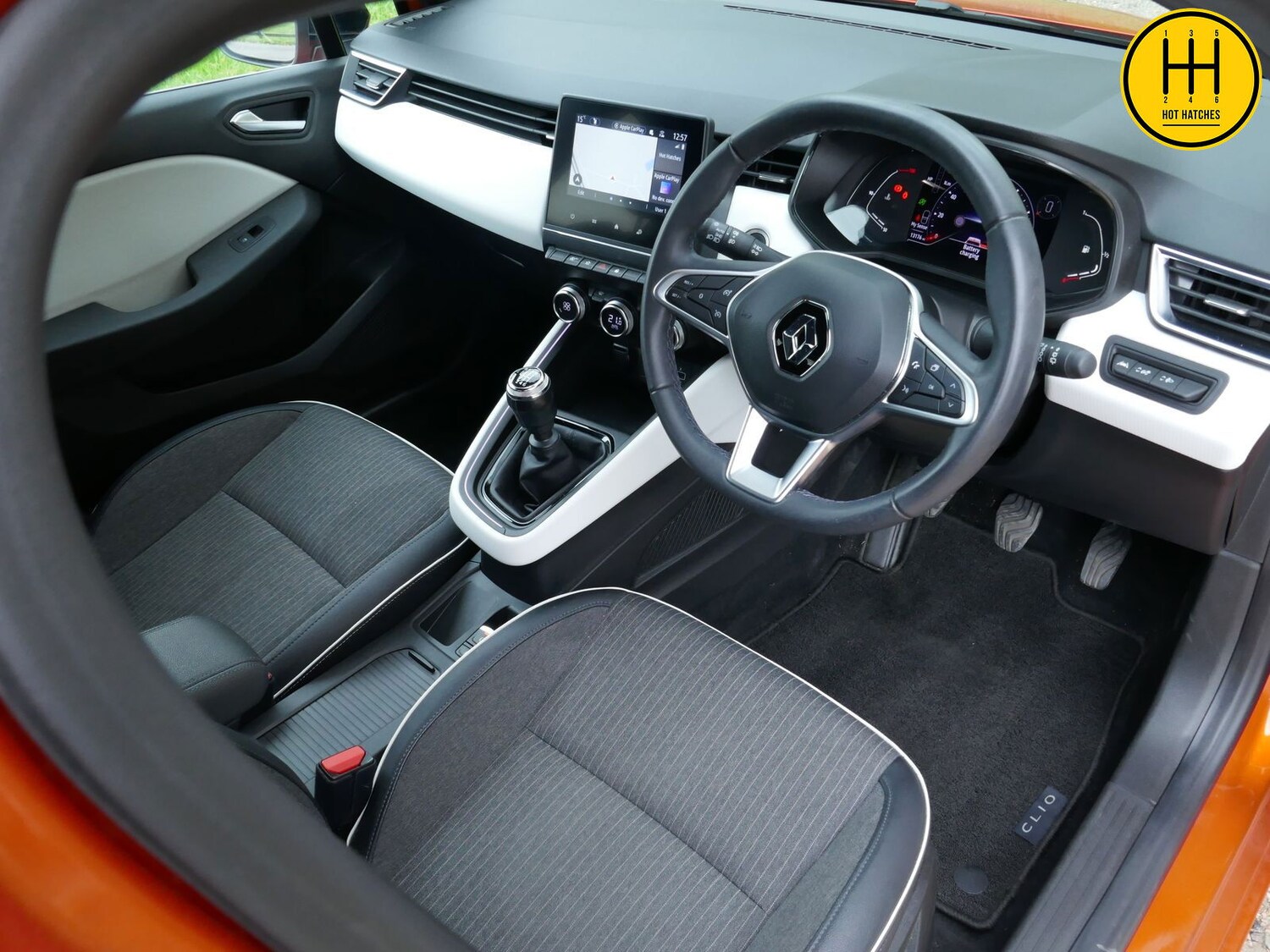 Used Renault Clio 2023 for sale - 76327978: Photo 6