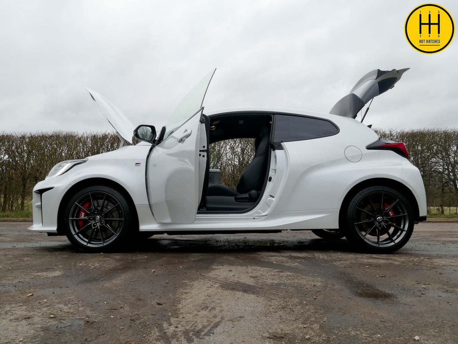 Used Toyota Yaris 2022 for sale - 76851280: Photo 43