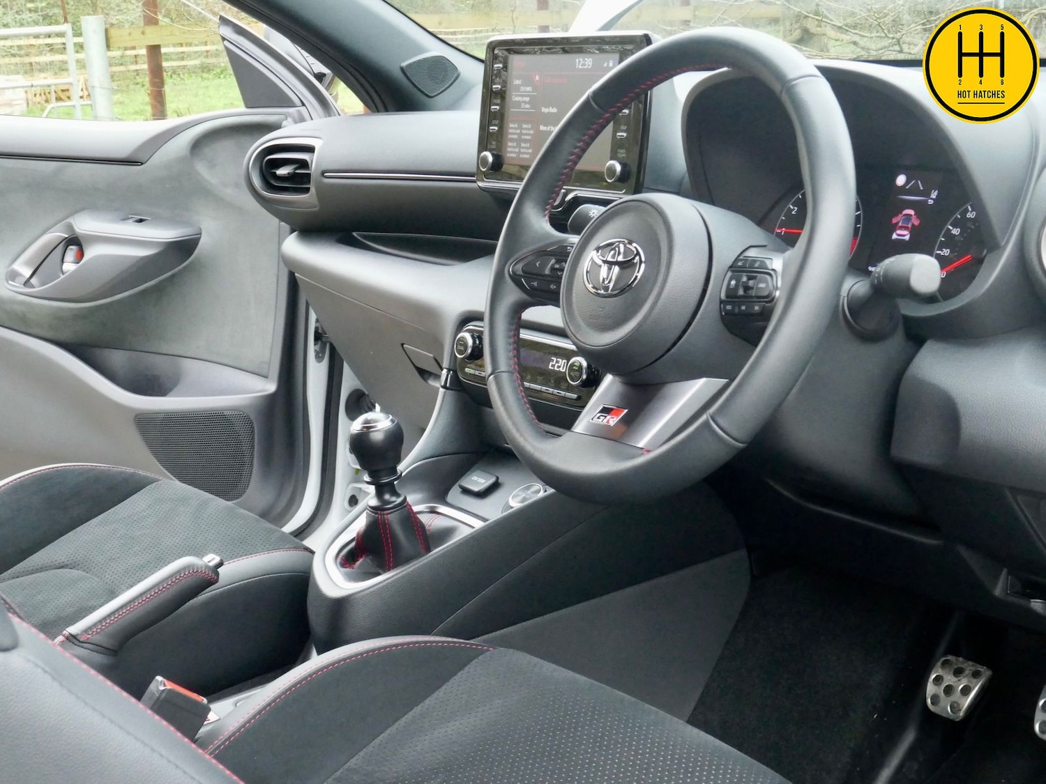 Used Toyota Yaris 2022 for sale - 76851280: Photo 44