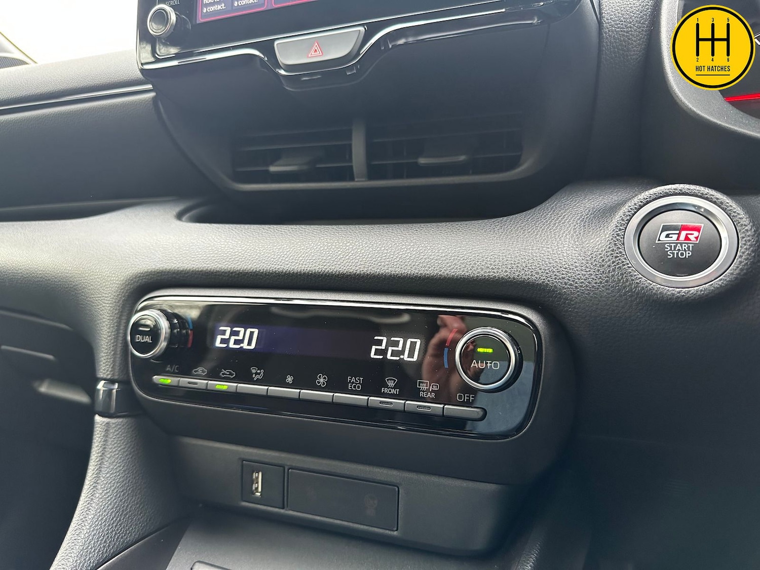 Used Toyota Yaris 2022 for sale - 76851280: Photo 55