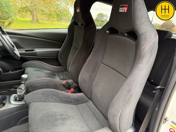Used Toyota Yaris 2018 for sale - 76190885: Photo 16