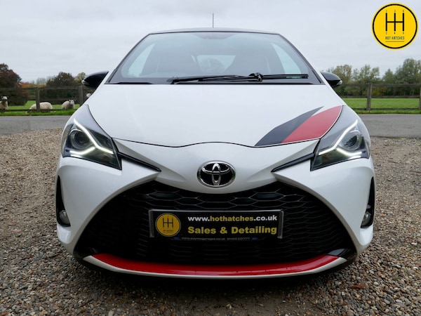 Used Toyota Yaris 2018 for sale - 76190885: Photo 2