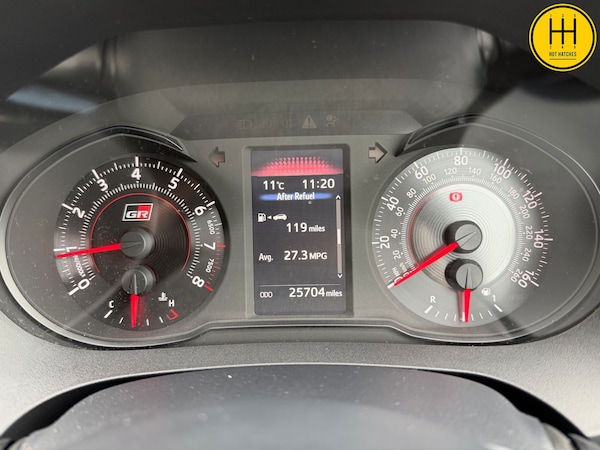 Used Toyota Yaris 2018 for sale - 76190885: Photo 37