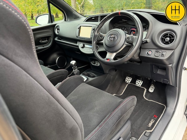 Used Toyota Yaris 2018 for sale - 76190885: Photo 7