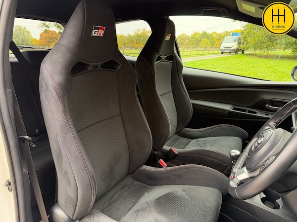 Used Toyota Yaris 2018 for sale - 76190885: Photo 9