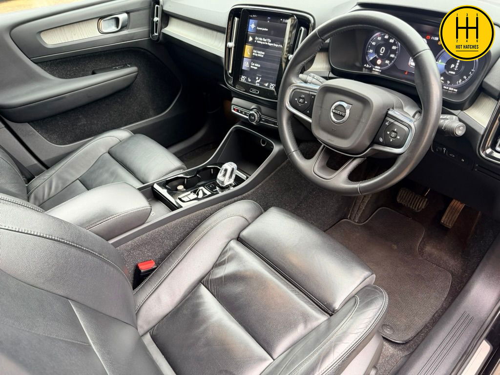 Used Volvo XC40 2020 for sale - 77256591: Photo 3