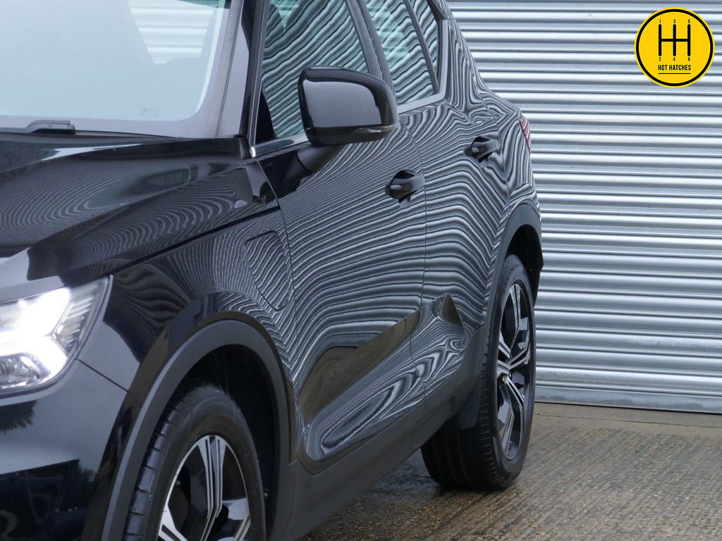 Used Volvo XC40 2020 for sale - 77256591: Photo 40