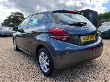 Used Peugeot 208 2017 for sale - 79836521: Photo