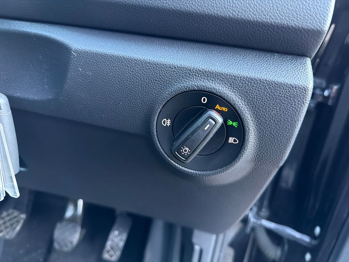 Used Volkswagen T-Roc 2023 for sale - 77111589: Photo 23