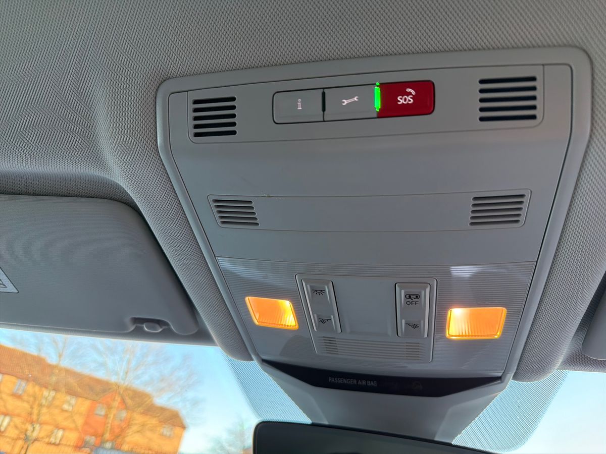 Used Volkswagen T-Roc 2023 for sale - 77111589: Photo 29