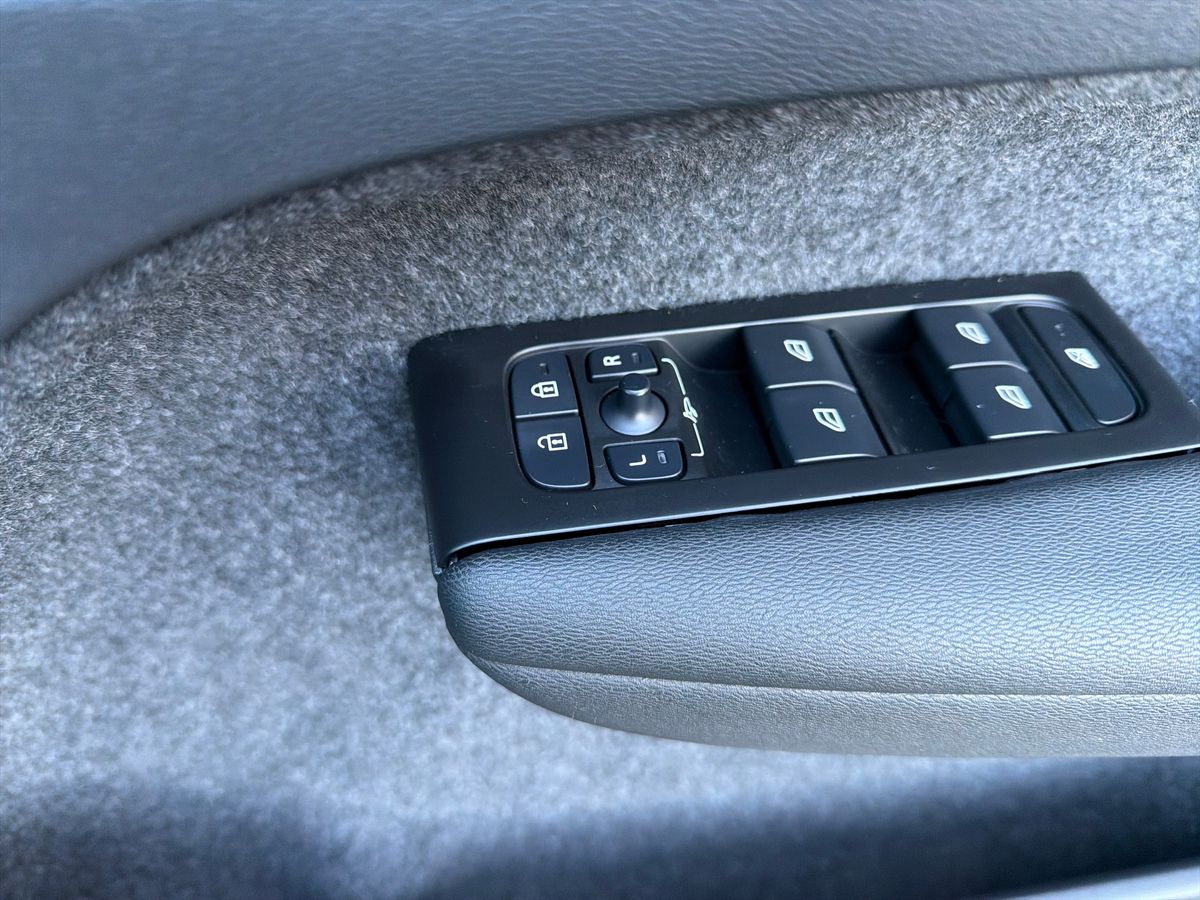 Used Volvo XC40 2021 for sale - 77111614: Photo 25