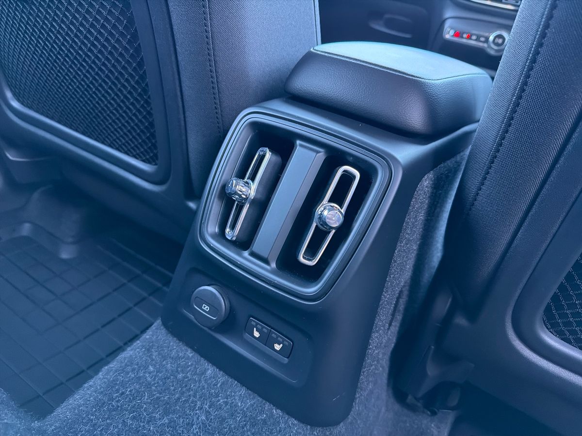 Used Volvo XC40 2021 for sale - 77111614: Photo 36