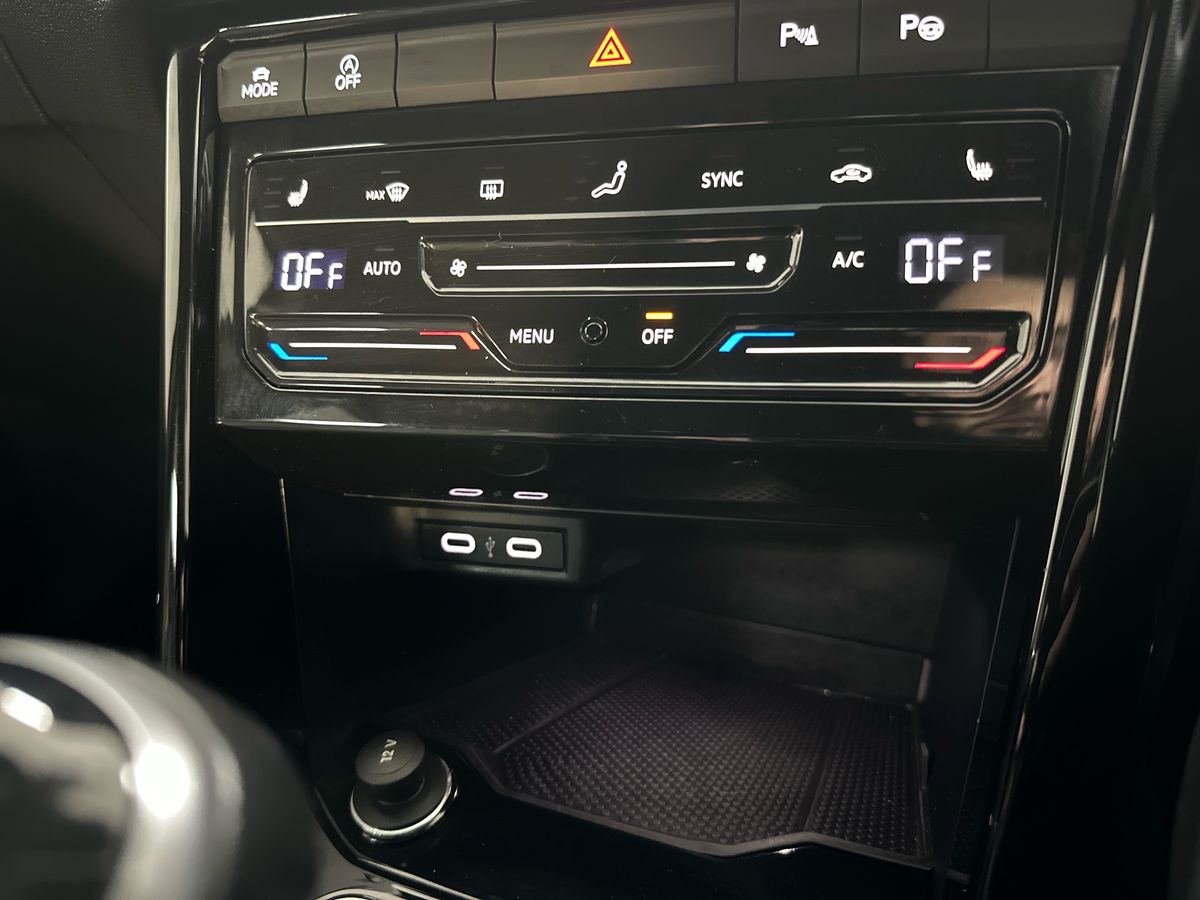 Used Volkswagen T-Roc 2022 for sale - 77393446: Photo 22