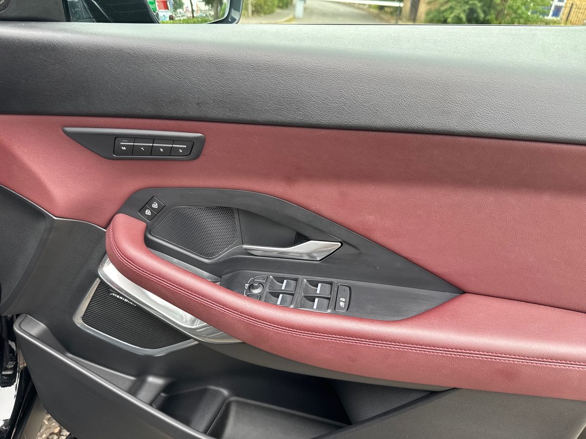 Used Jaguar E-Pace 2021 for sale - 76033751: Photo 25