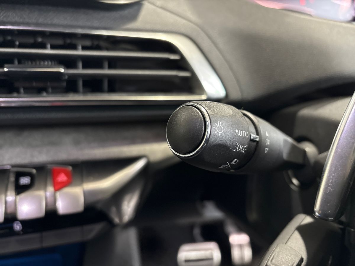 Used Peugeot 3008 2022 for sale - 77307444: Photo 23