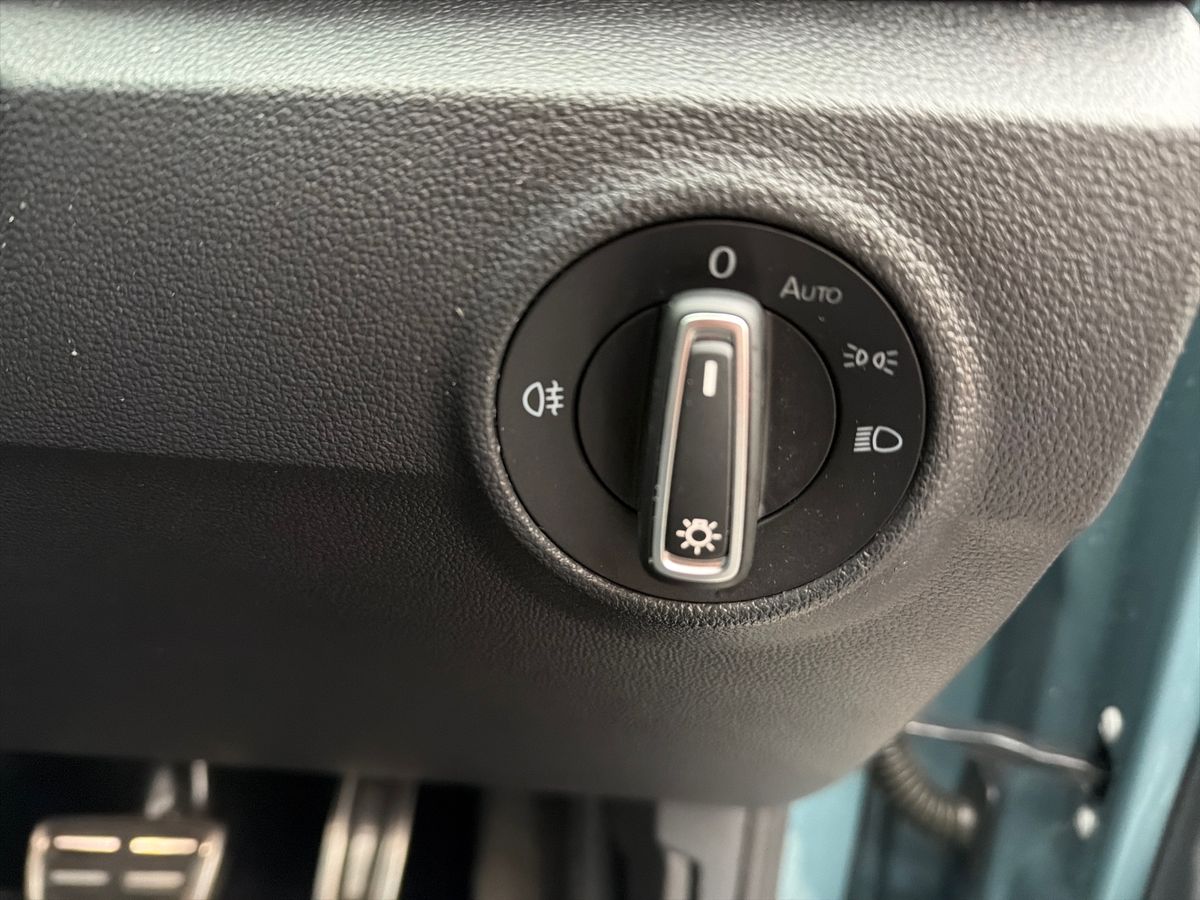 Used Volkswagen T-Roc 2023 for sale - 77614332: Photo 23