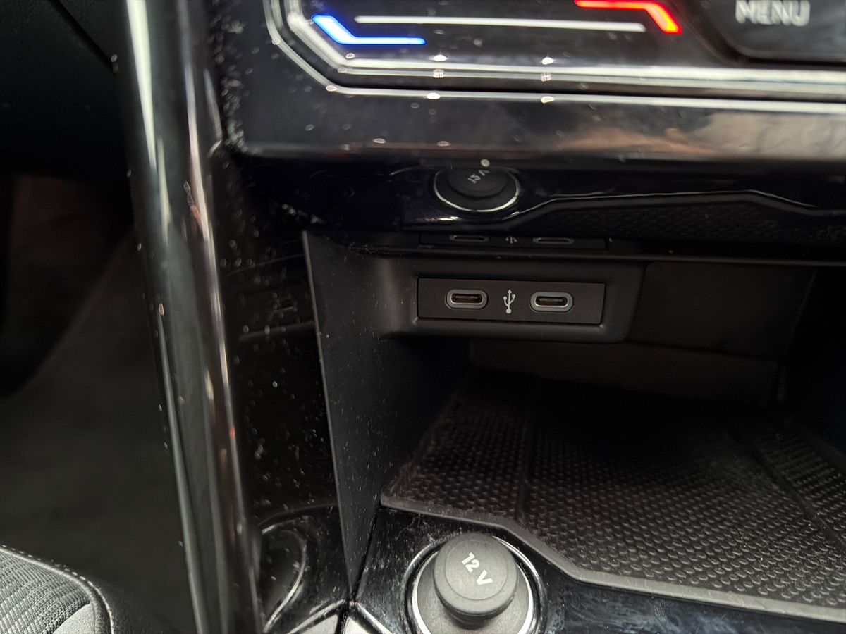 Used Volkswagen T-Roc 2023 for sale - 77614332: Photo 24