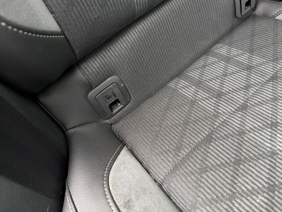 Used Volkswagen T-Roc 2023 for sale - 77614332: Photo 31