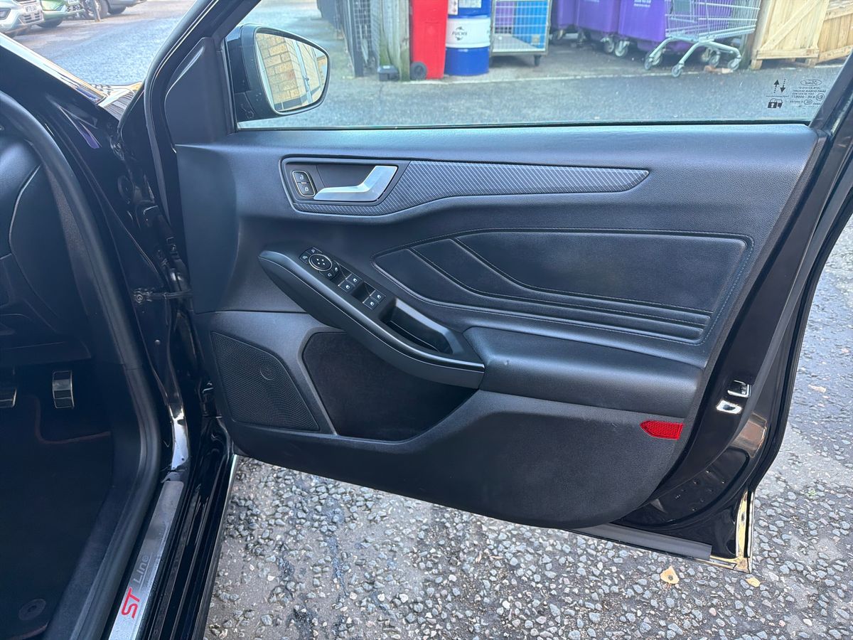 Used Ford Focus 2020 for sale - 77010265: Photo 35