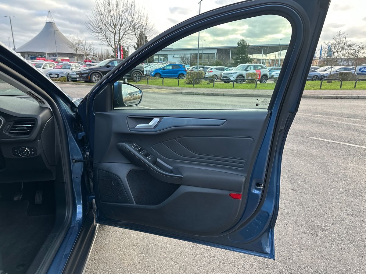 Used Ford Focus 2022 for sale - 77127445: Photo 35