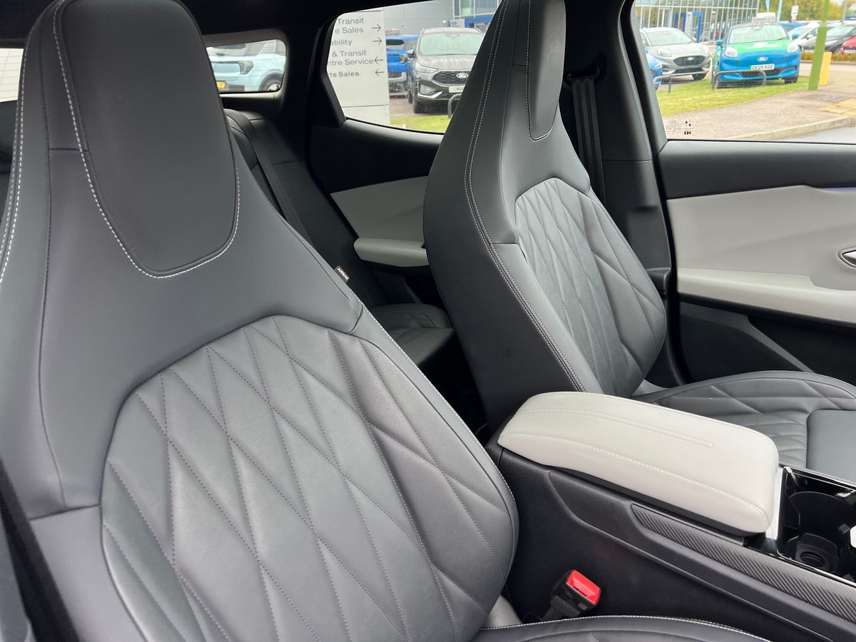 Used Ford Explorer 2025 for sale - 75992690: Photo 12