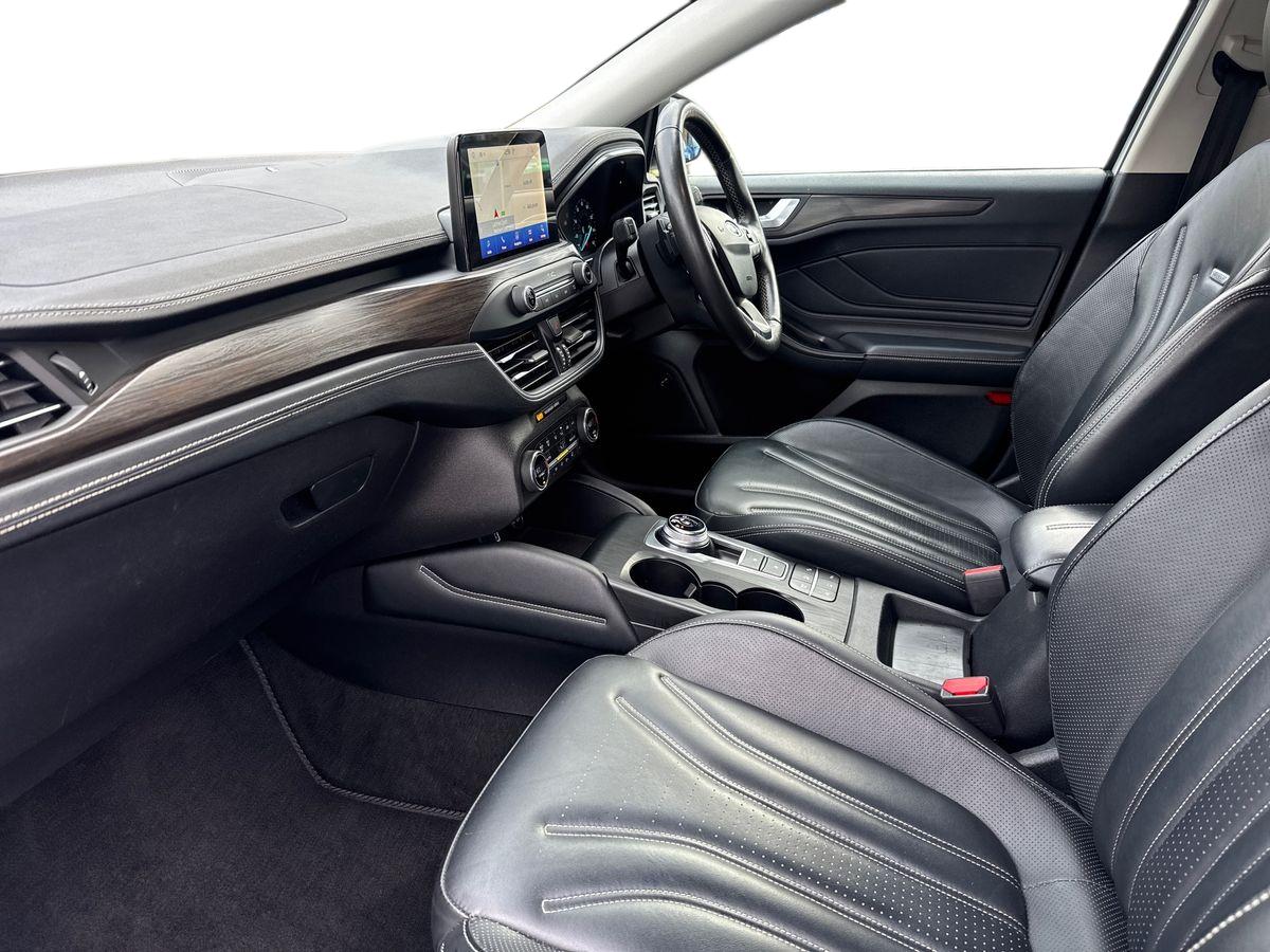 Used Ford Focus 2018 for sale - 76652324: Photo 11