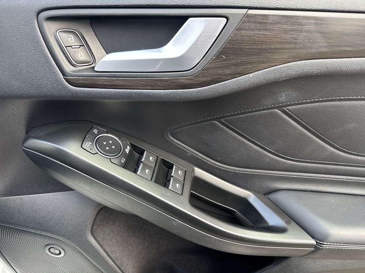 Used Ford Focus 2018 for sale - 76652324: Photo 25