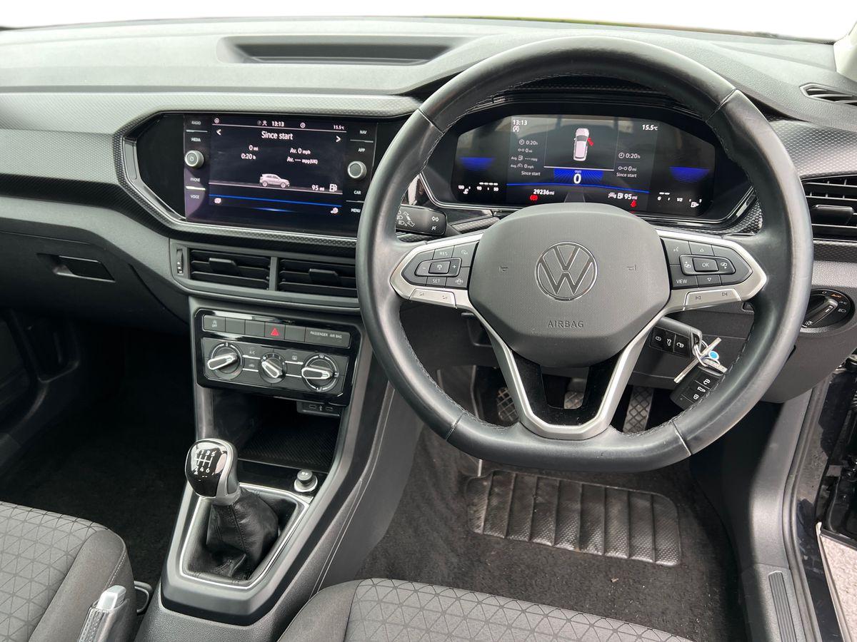 Used Volkswagen T-Cross 2023 for sale - 76881925: Photo 16