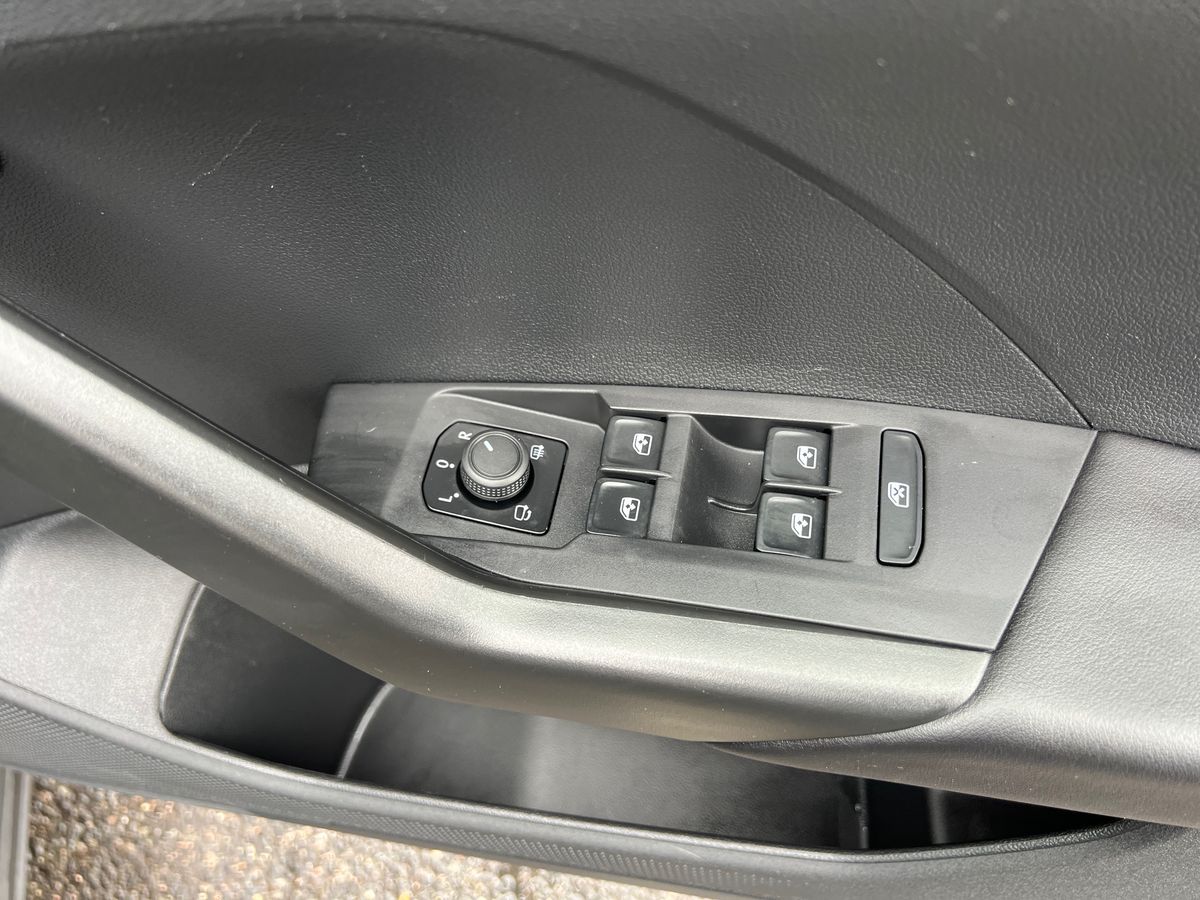 Used Volkswagen T-Cross 2023 for sale - 76881925: Photo 25