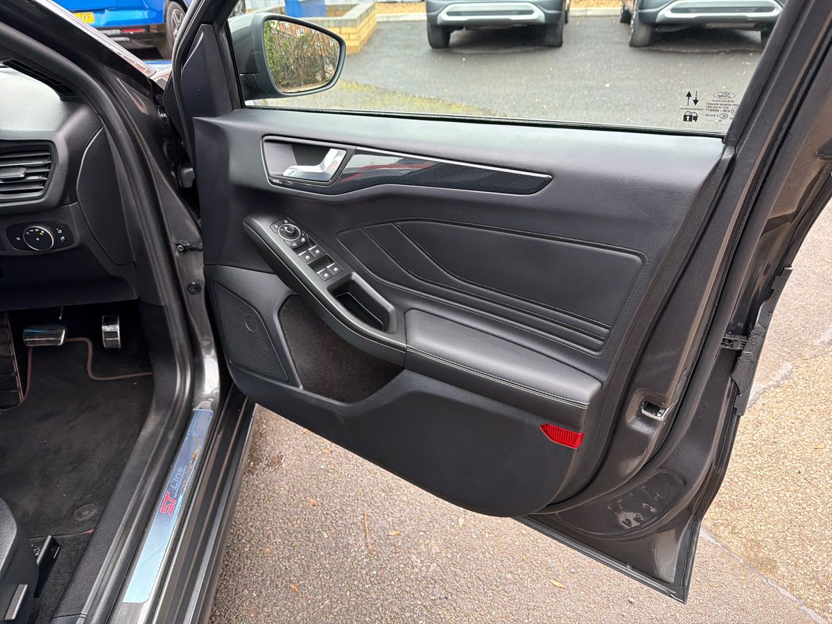 Used Ford Focus 2023 for sale - 77388873: Photo 35