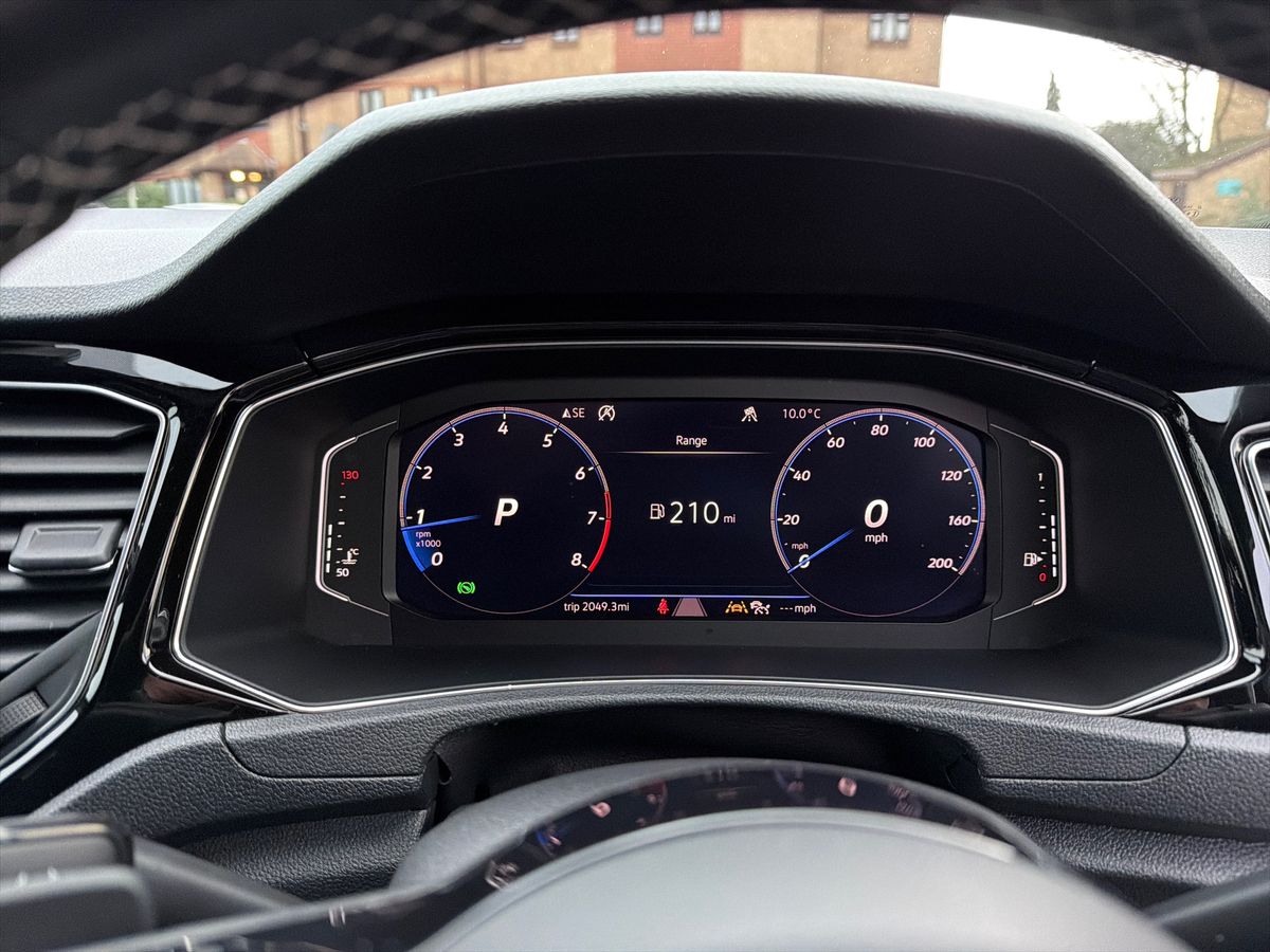 Used Volkswagen T-Roc 2019 for sale - 76954282: Photo 18