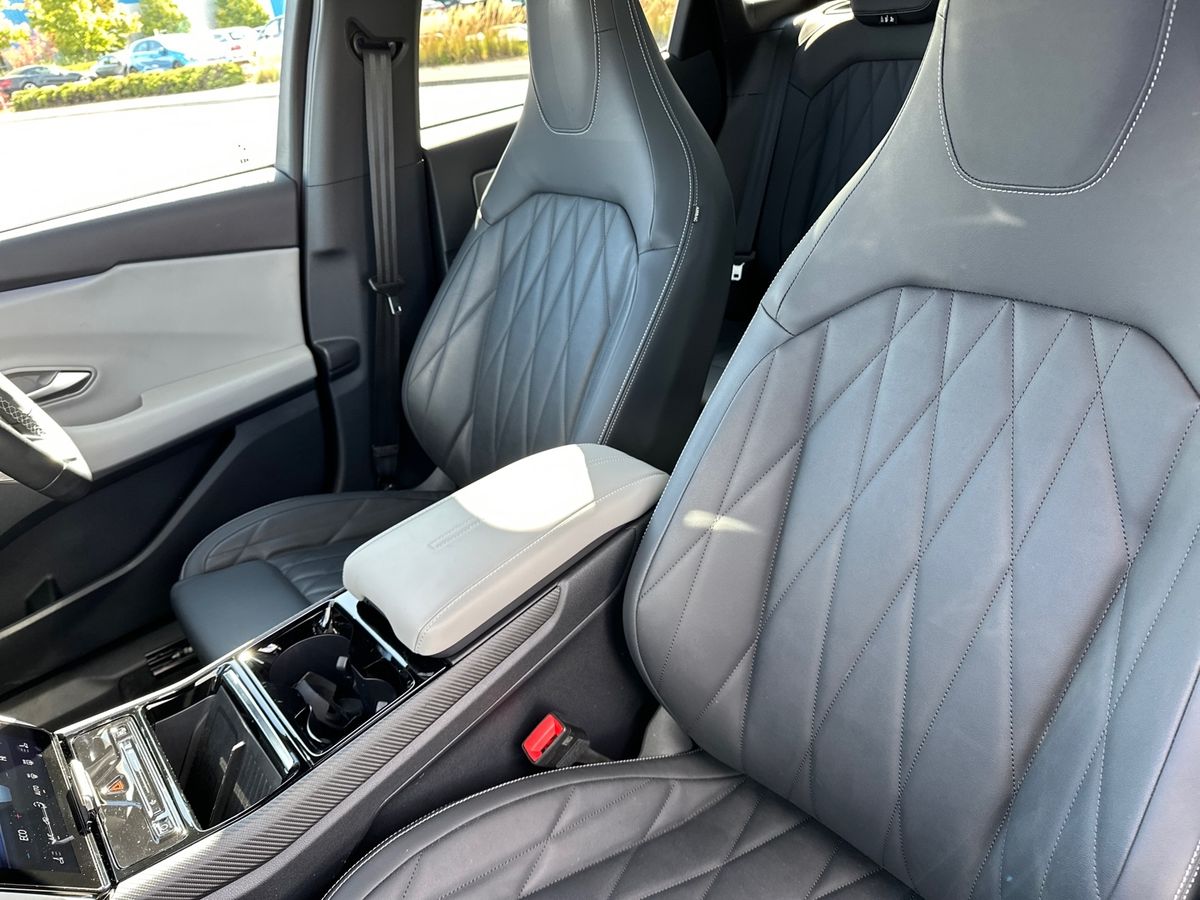 Used Ford Explorer 2025 for sale - 76062269: Photo 13