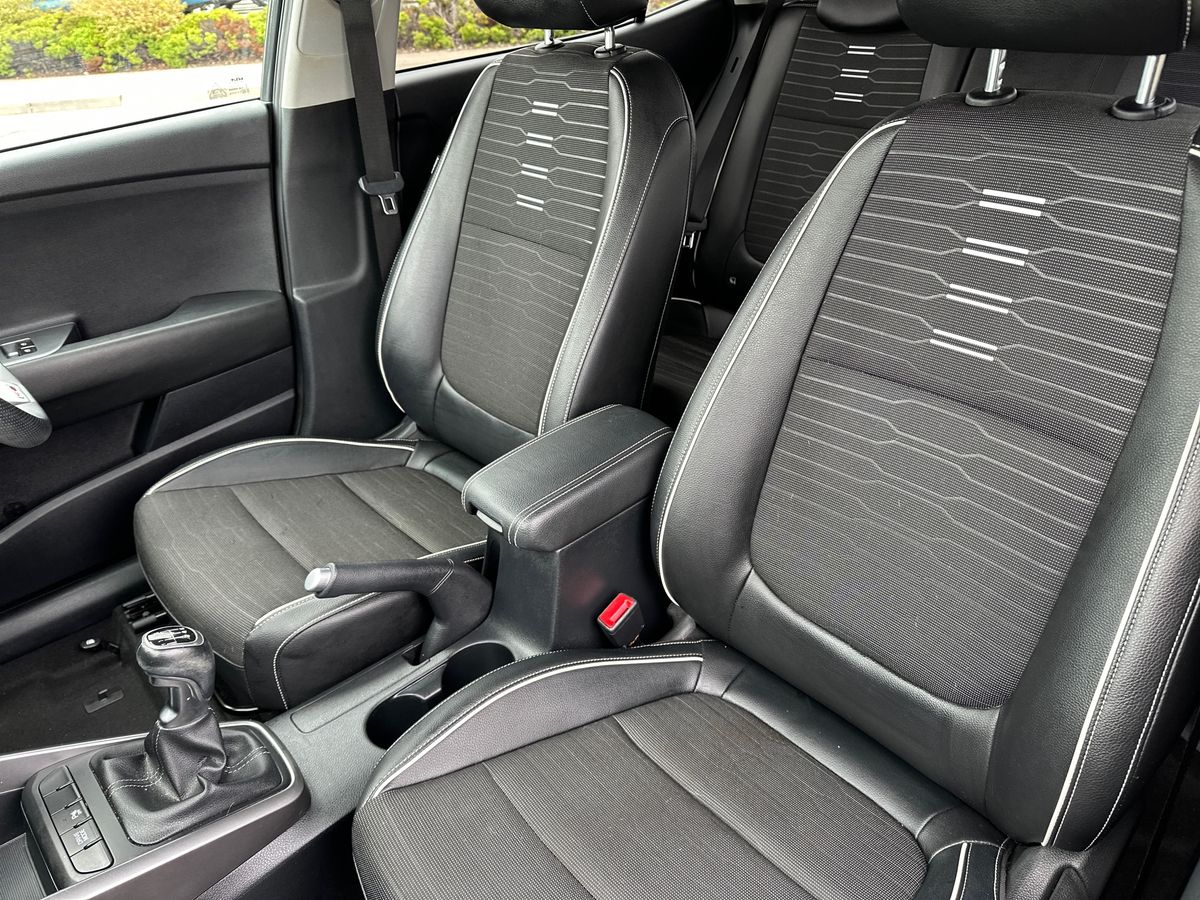 Used Kia Stonic 2022 for sale - 76851237: Photo 13