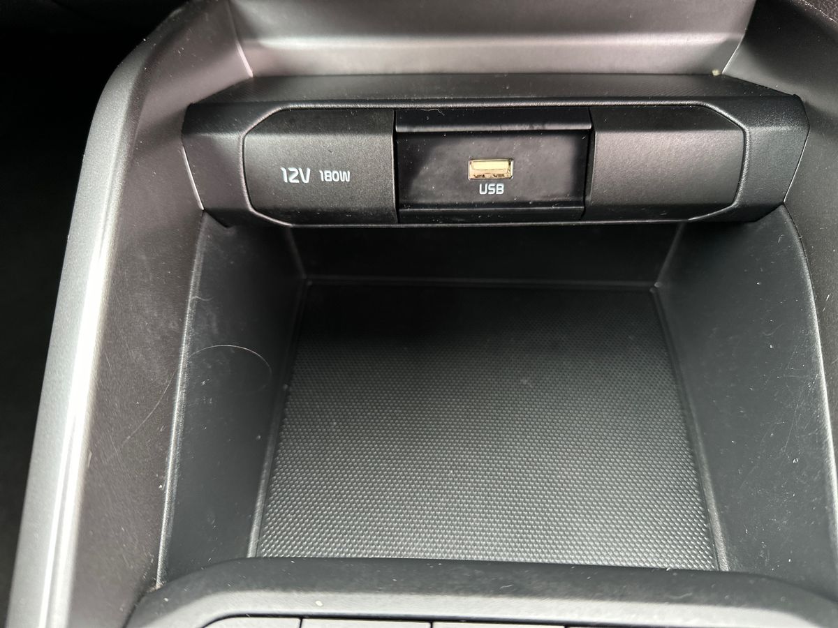 Used Kia Stonic 2022 for sale - 76851237: Photo 24