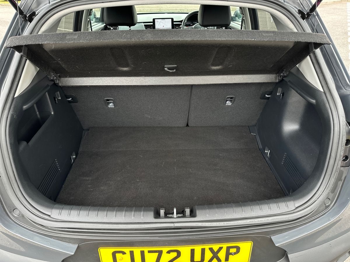 Used Kia Stonic 2022 for sale - 76851237: Photo 34