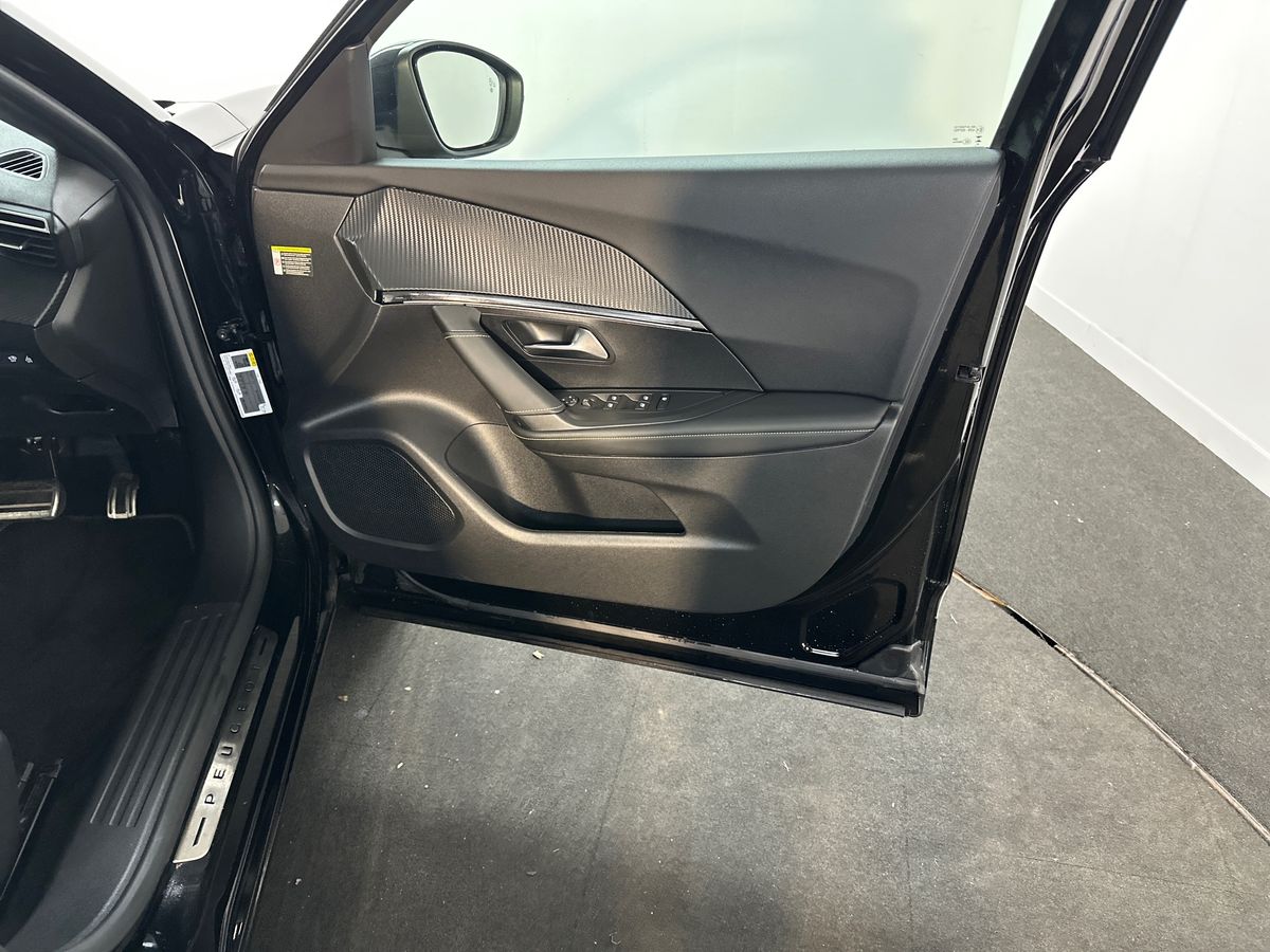 Used Peugeot 2008 2023 for sale - 77959909: Photo 35