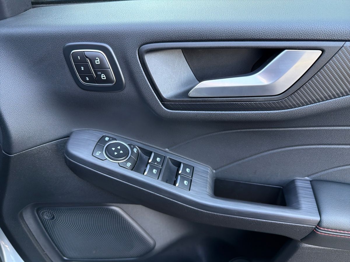 Used Ford Kuga 2025 for sale - 78165836: Photo 25