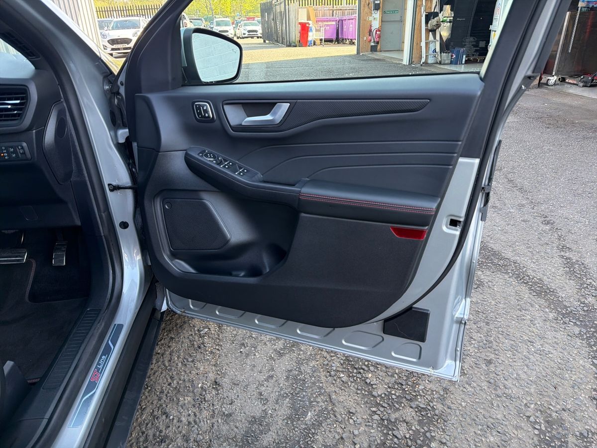 Used Ford Kuga 2025 for sale - 78165836: Photo 35